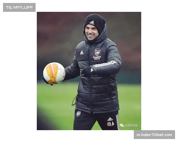 阿森纳动态三中卫体系欧冠奏效 边翼卫前插成进攻亮点