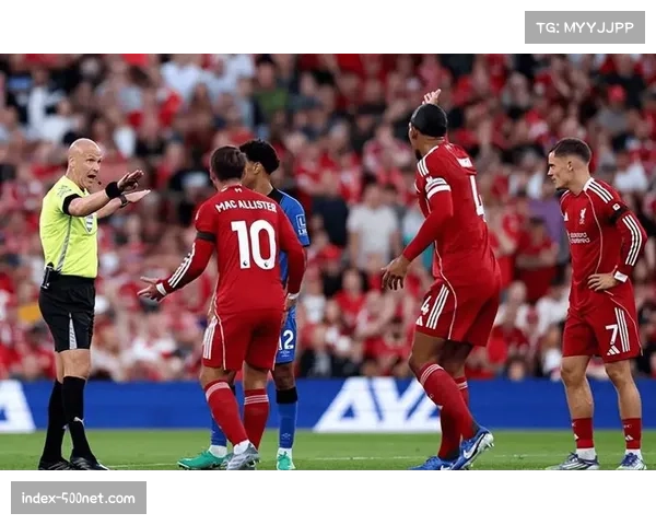 英超赛场裁判判罚引发讨论 VAR技术使用频率明显增加